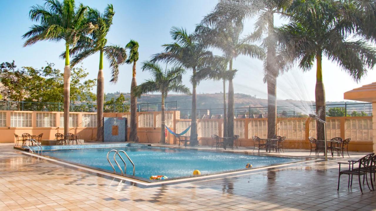7 Apple Resort Lonavala Exterior foto