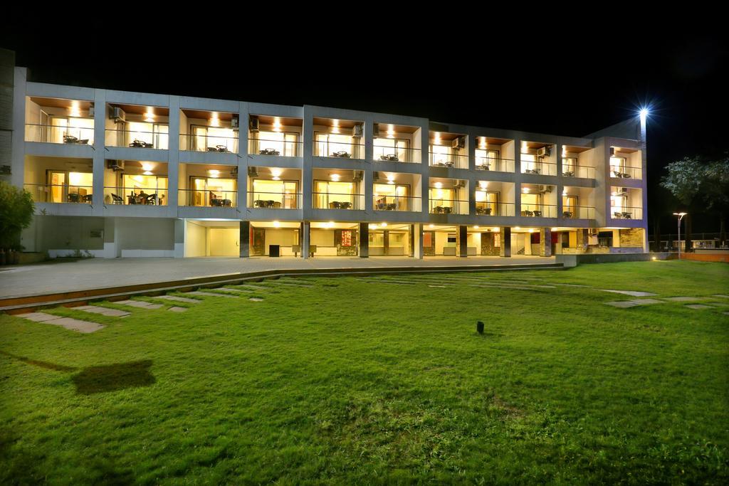 7 Apple Resort Lonavala Exterior foto